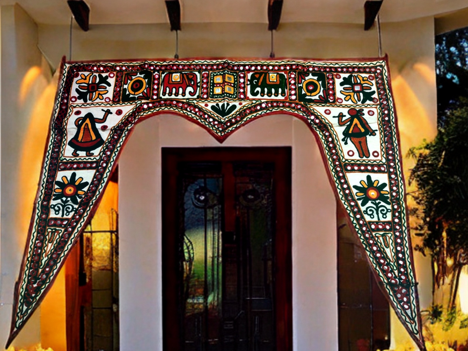 Tapestries/Toran