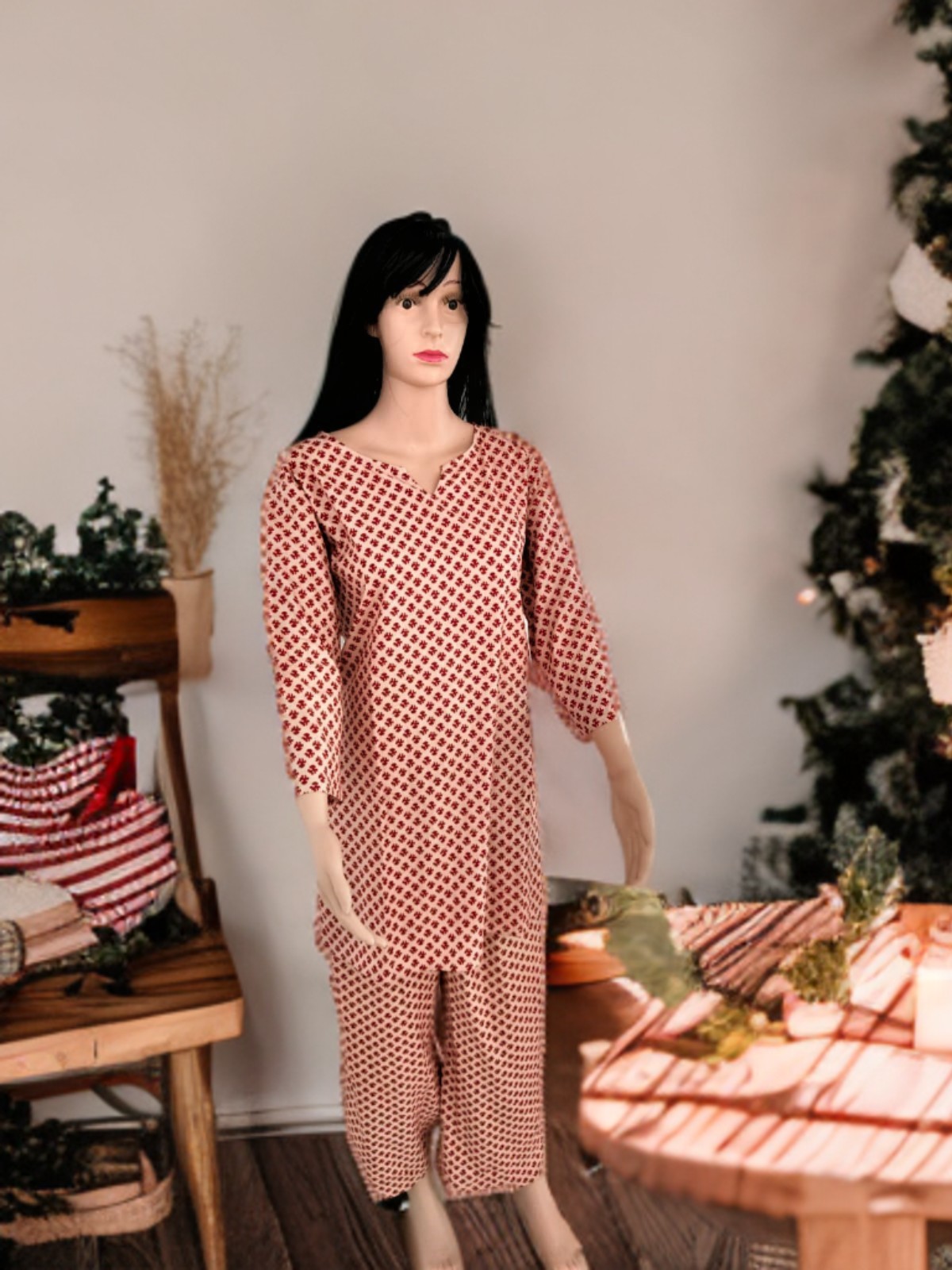 CO-ORD SET RED AND CREAM